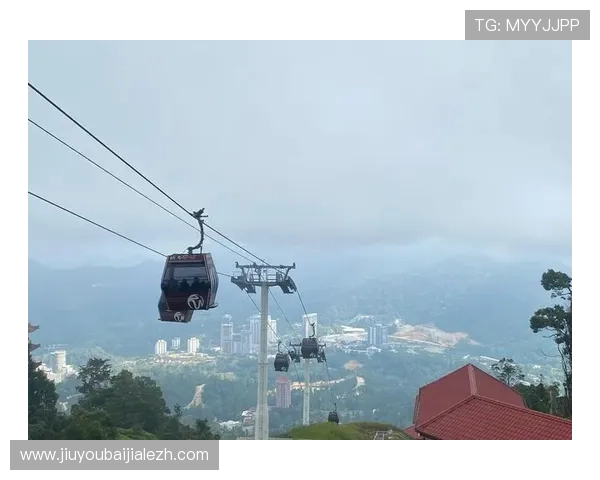 马来西亚云顶赌城图片欣赏：迷人夜色下的赌场灯火辉煌场景
